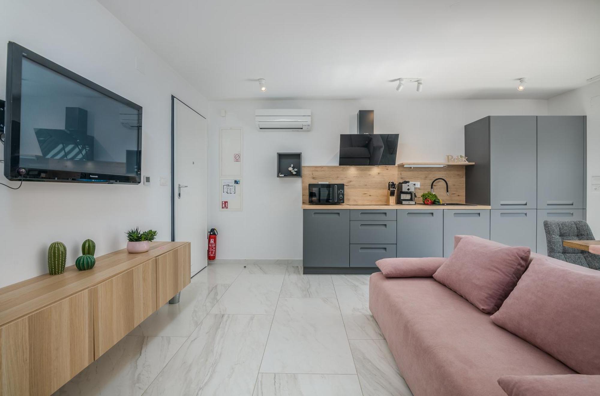 Modern Apartments Elle Malinska Vantacici Ngoại thất bức ảnh